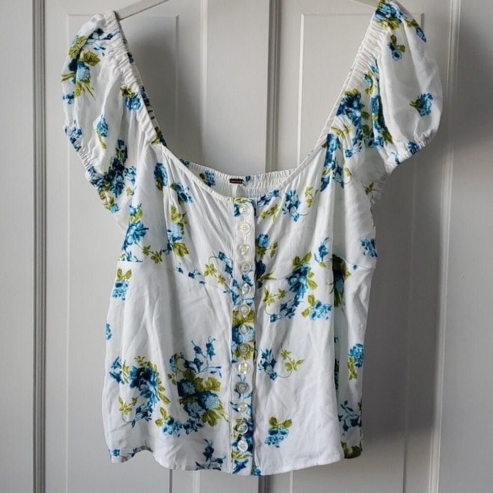 NWT FREE PEOPLE WHITE BLUE FLORAL CROPPED OFF SHOULDER PEASANT TOP SIZE SMALL